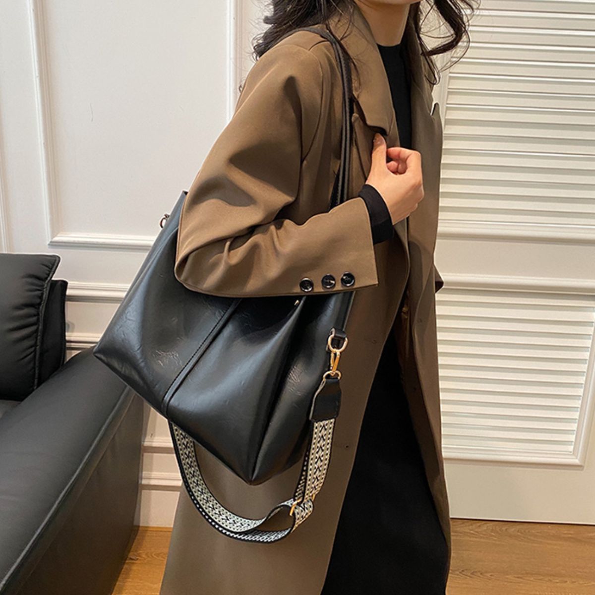 PU Leather Large Tote Bag - Luminous Bear Shop