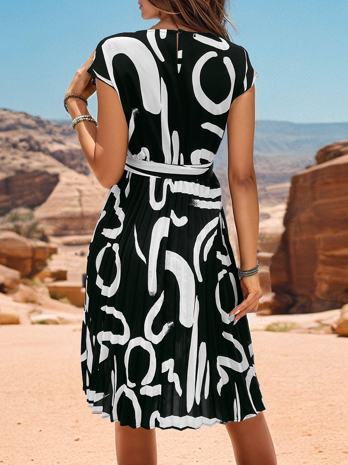 Printed Cap Sleeve Tie Waist Dress - Luminous Bear